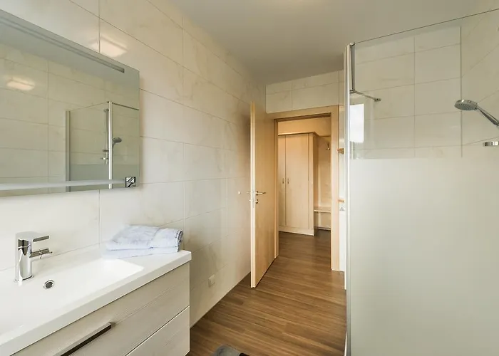 Affittacamere Schenkenfelder 3*